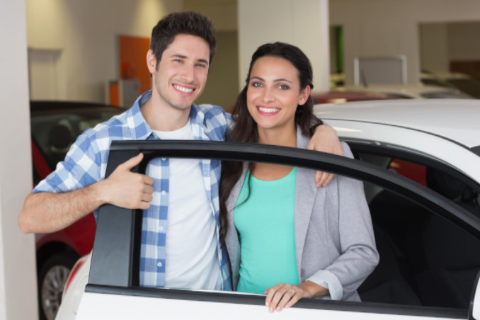 Young couple buying car: MaxAutoPro Auto Advice Blog