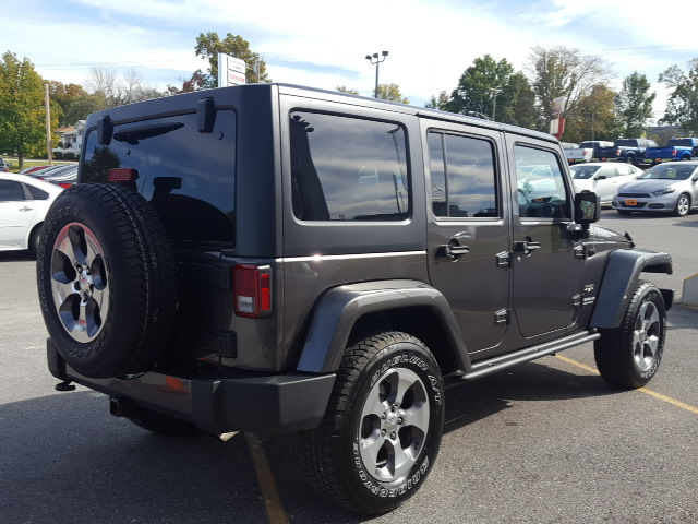 5 Reasons You Should Fall in Love with the 2016 Jeep Wrangler